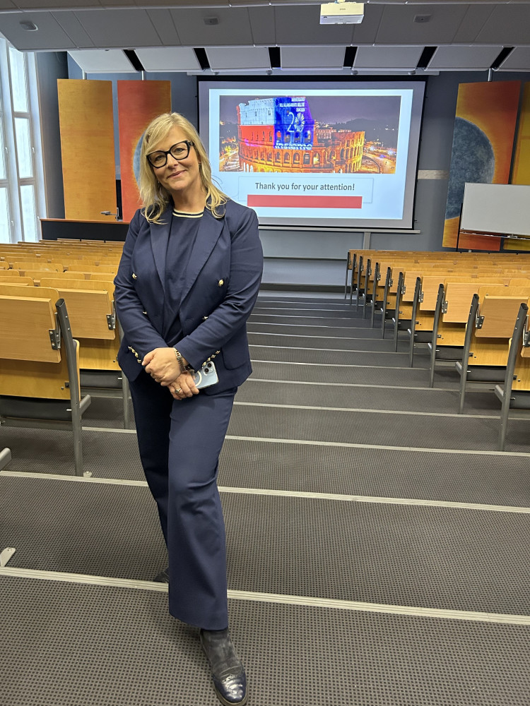 Wykład „Od misji gospodarczej do dyplomacji ekonomicznej” z udziałem Konsul Generalnej RP w Mediolanie