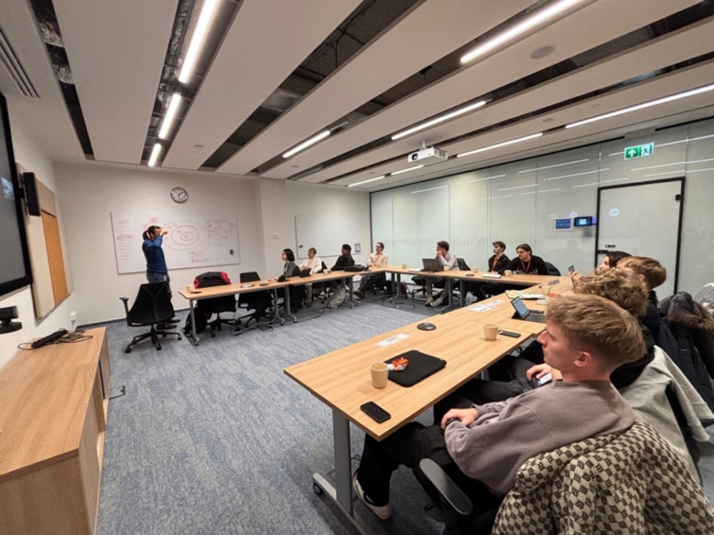 Koło Naukowe AI LAB odwiedza Intel Gdańsk: Tworzenie przyszłości AI 