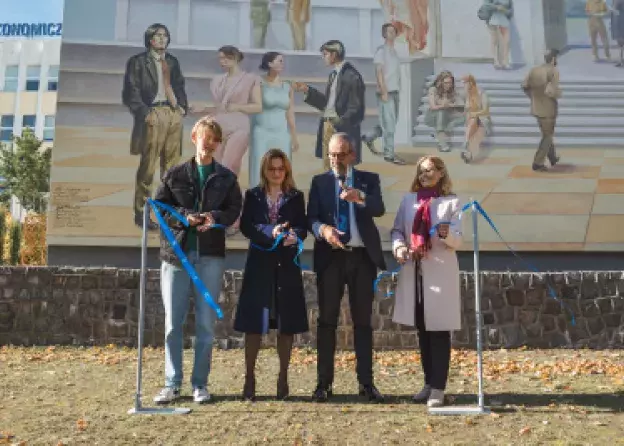 Mural „Szkoła Ateńska 2024”