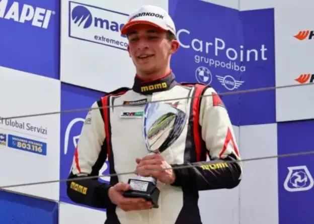 Sukcesy sportowe studenta Wydziału Ekonomicznego w serii TCR Italy
